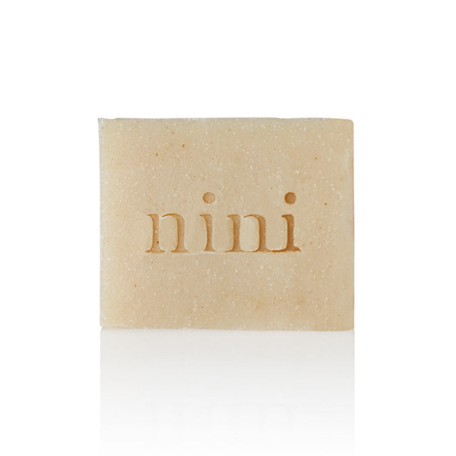 ニニ バネサヴォン