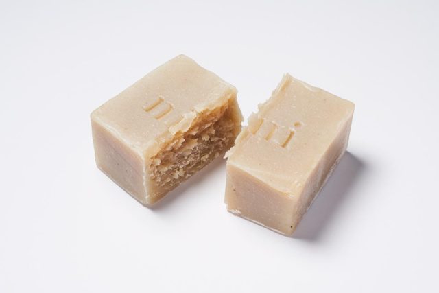 ニニ バネサヴォン